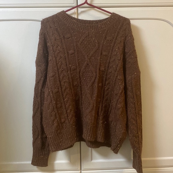 10 for $50. Ladies oversized sweater - Picture 1 of 3